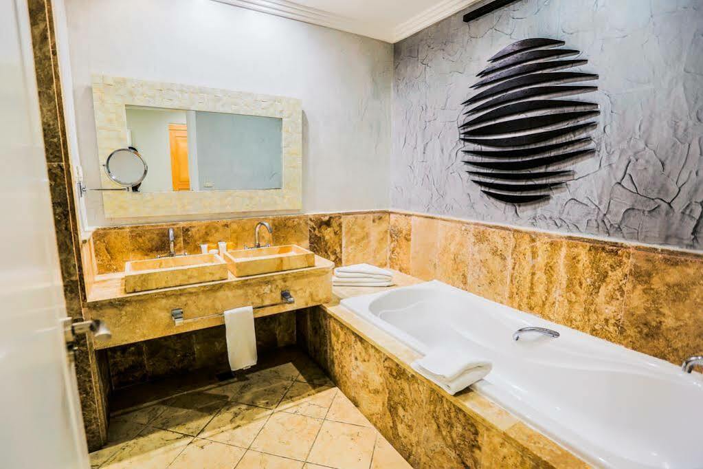 Ancora Cap Cana & Marina Suites Resort Пунта-Кана Екстер'єр фото